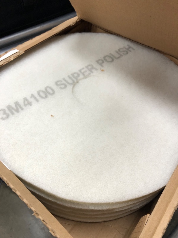 Photo 1 of 3M White Super Polish Pad 4100, 11 in, 5/Case
