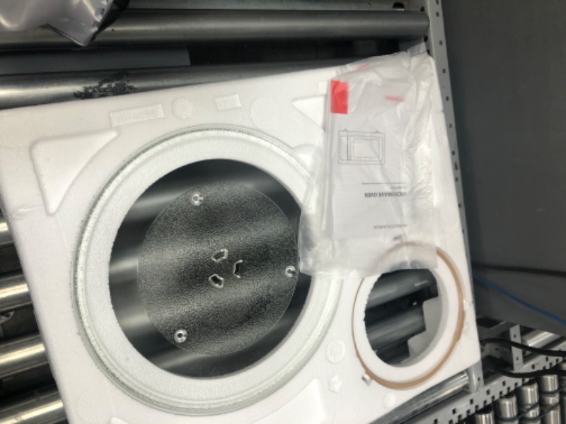 Photo 1 of TOSHIBA ML-EM45P(BS) Countertop Microwave Oven with Smart Sensor and Position Memory Turntable, Memory Function, 1.6 Cu.ft with 13.6" Removable Turntable, Black Stainless Steel, 1200W 1.6 Cu.Ft.