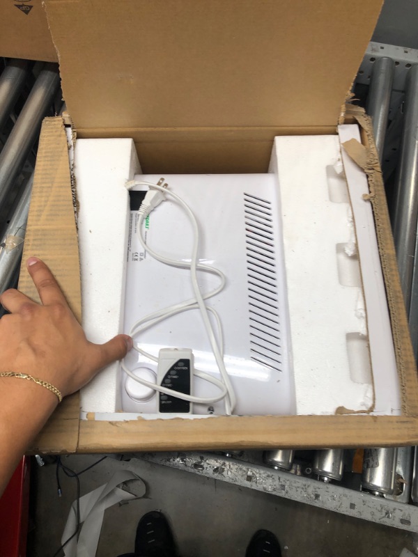 Photo 1 of Oxygen Concentrator - Portable Oxygen Concentrator for Travel & Home Use, Stable Oxygen, Can Remote Control, Help Health, 110V Household Medical Equipment
