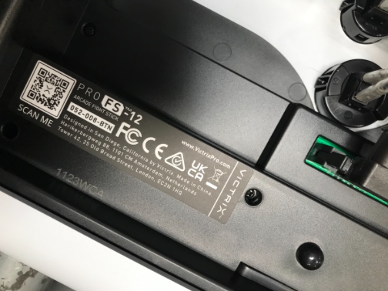 Photo 1 of Victrix by PDP Pro FS Arcade Fight Stick for PlayStation 5 - White Pro FS White