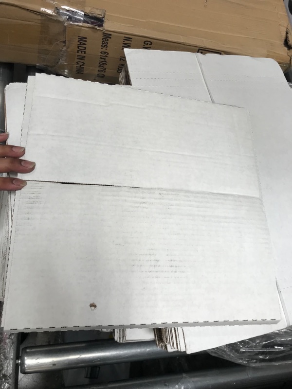 Photo 1 of 12 1/2 x 12 1/2 x 2 White Easy-Fold Mailers 100/Bundle