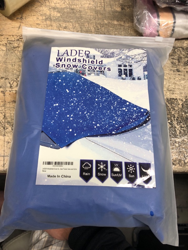 Photo 2 of LADER Windshield Cover for Ice and Snow, Car Windshield Snow Cover, Windshield Frost Cover Ice Removal Wiper Protector, Windshield Snow Ice Cover with Magnetic Edges for Most Cars Trucks Vans and SUVs Blue Magnetic Edges