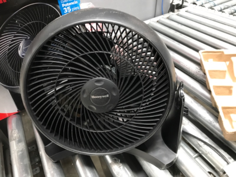 Photo 2 of 12 in. 3 Speed Whole Room Circulator Floor Fan