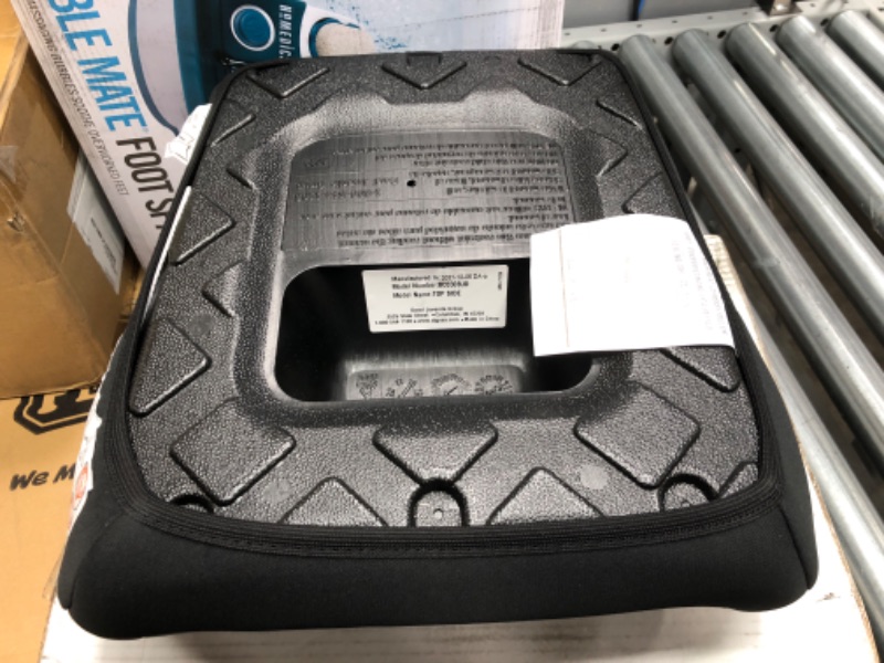 Photo 3 of Cosco Top Side Booster Car Seat in Leo