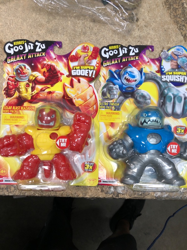 Photo 3 of 2 PCS BUNDLE
Heroes of Goo Jit Zu Galaxy Attack, Action Figure 