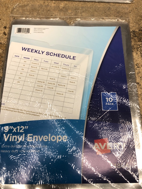 Photo 2 of Avery 74804 Top-Load Clear Vinyl Envelopes w/Thumb Notch, 9” x 12”, Clear (Pack of 10) Vinyl Envelope 9x12 Clear 10 Covers