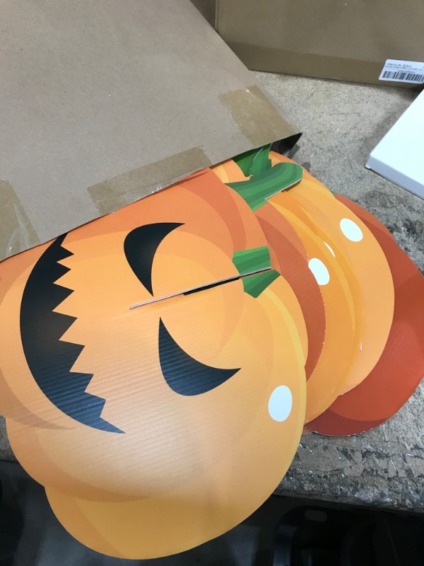 Photo 2 of 5 Pieces 3D Thanksgiving Pumpkin Yard Signs Outdoor Lawn Decorations with Stakes Spooky Pumpkin Lawn Signs Scary Yard Decor for Thanksgiving Day Party Supplies 8 Inch 13 Inch (Cute Style)