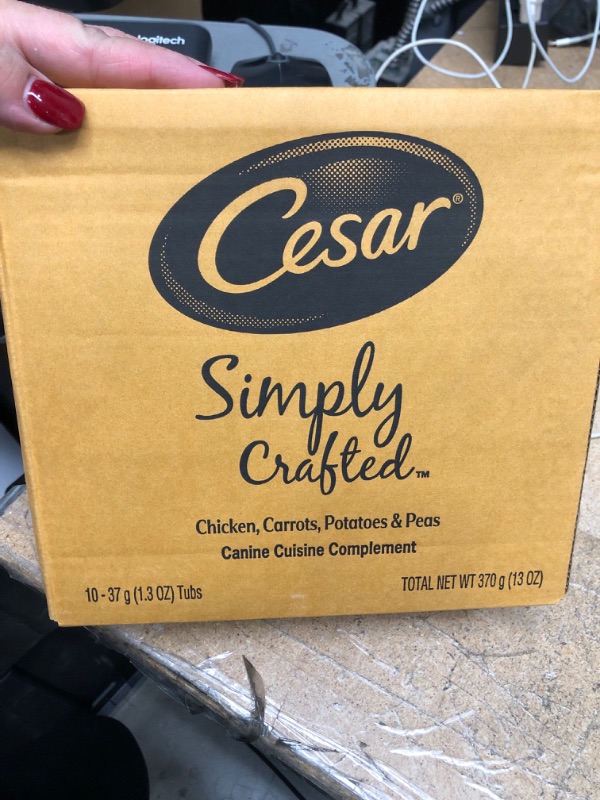 Photo 3 of *** BEST BY 03/24/24 **8 Cesar Simply Crafted Chicken, Carrots, Potatoes & Peas Limited-Ingredient Wet Dog Food Topper, 1.3-oz, Case of 10
