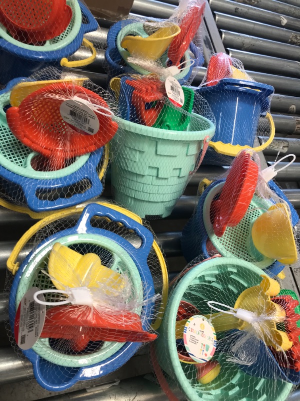 Photo 1 of 8 PACK- 8 Count Beach Toy Set