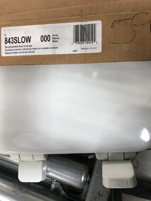 Photo 1 of MAYFAIR 843SLOW 000 Lannon Toilet Seat will Slow Close and Never Loosen, ROUND, Durable Enameled Wood, White White 1 Pack Round Toilet Seat