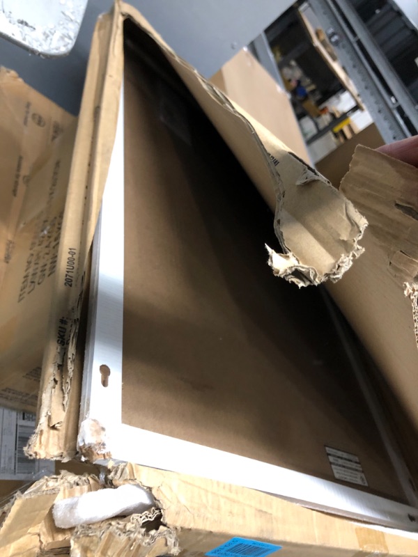 Photo 2 of **damaged corners**
U Brands Magnetic Dry Erase Board, 20 x 30 Inches, White Wood Frame (2071U00-01) 20'' x 30''