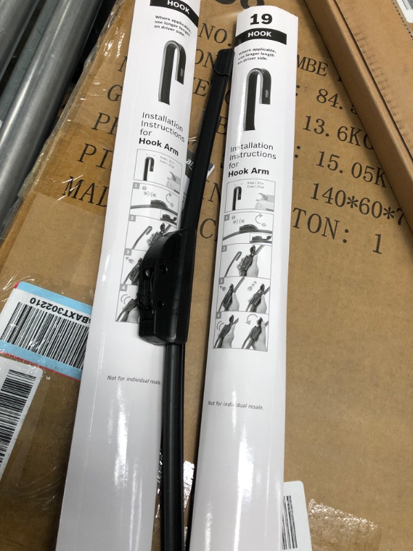 Photo 2 of AmazonBasics - Windshield Wiper Blades (Set of 2) - 19" / 19" Hook Hook 19" / 19"