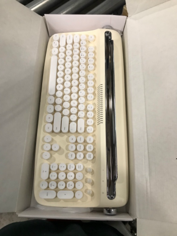 Photo 2 of YUNZII ACTTO B503 Wireless Typewriter Keyboard, Retro Bluetooth Keyboard with Integrated Stand for Multi-Device (B503, Ivory Butter)
