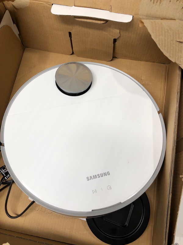 Photo 2 of **MISSING BATTERY**
SAMSUNG Jet Bot Robot Cordless Vacuum Cleaner w/ Intelligent VR30T80313W/AA, White