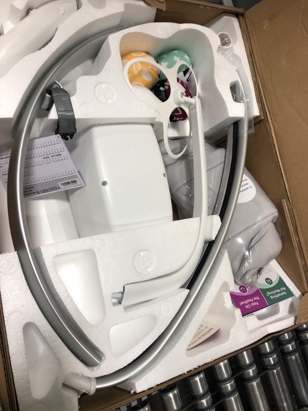 Photo 1 of 4moms mamaRoo Multi-Motion Baby Swing Smart Connectivity - Gray