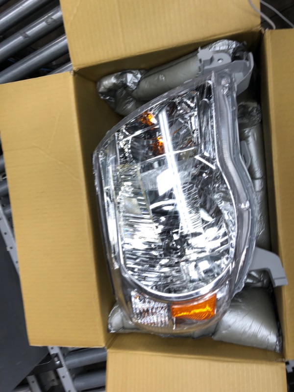 Photo 2 of Dorman 1590993 Passenger Side Headlight Assembly Compatible with Select Toyota Models