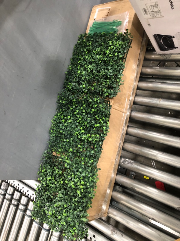 Photo 2 of **USED**Bybeton Artificial Grass Wall Panels,10"x 10" (24pc) UV-Anti Boxwood Panels Greenery Wall  24P Green