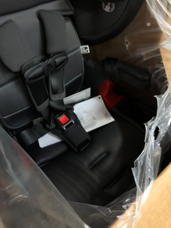 Photo 3 of Britax Grow with You ClickTight Harness-2-Booster Car Seat, Cool N Dry - Cool Flow Moisture Wicking Fabric ClickTight Cool n Dry