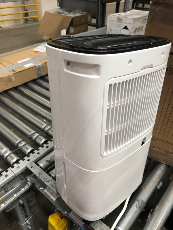 Photo 4 of **DOES NOT FUNCTION OR WORK**Concho 2500 Sq. Ft 35 Pint Dehumidifier with Air Filter for Basement, Home and Large Room; Small Dehumidifiers with Drain Hose, Dry Clothes Mode, 0.79 Gallon Water Tank, 24H Timer US Only
**NO AIR COMES OUT, ALWAYS STAYS ON LO