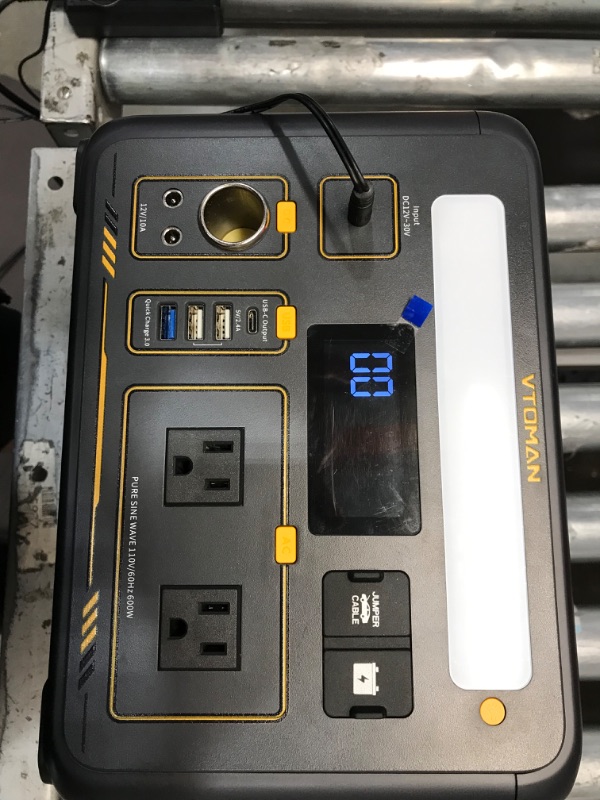 Photo 3 of ***error code does not charge PARTS ONLY***
VTOMAN Jump 600X Portable Power Station 600W, 299Wh LiFePO4 Battery Powered Generator with Expandable Capacity, 2x Pure Sine Wave 600W (Surge 1200W) AC Outlets, PD 60W USB-C, 3x Regulated 12V/10A DC
