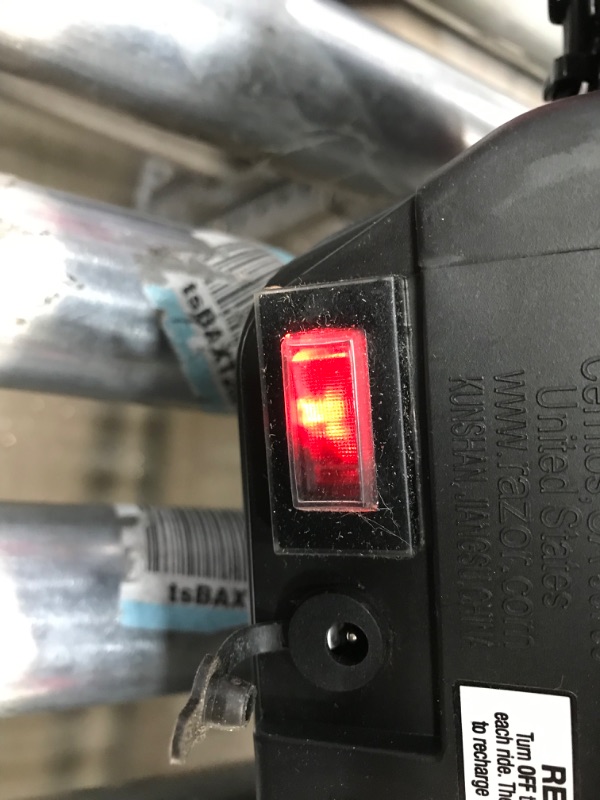 Photo 3 of PARTS ONLKY DOES NOT HAVE POWER TO MOTOR 
Razor Power Core E90 Electric Scooter - Hub Motor, Up to 10 mph and 80 min Ride Time, for Kids 8 and Up Pink Standard Packaging