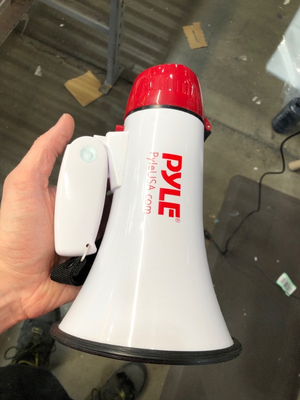 Photo 2 of **USED** PMP20 Pyle P Pro Power Megaphone