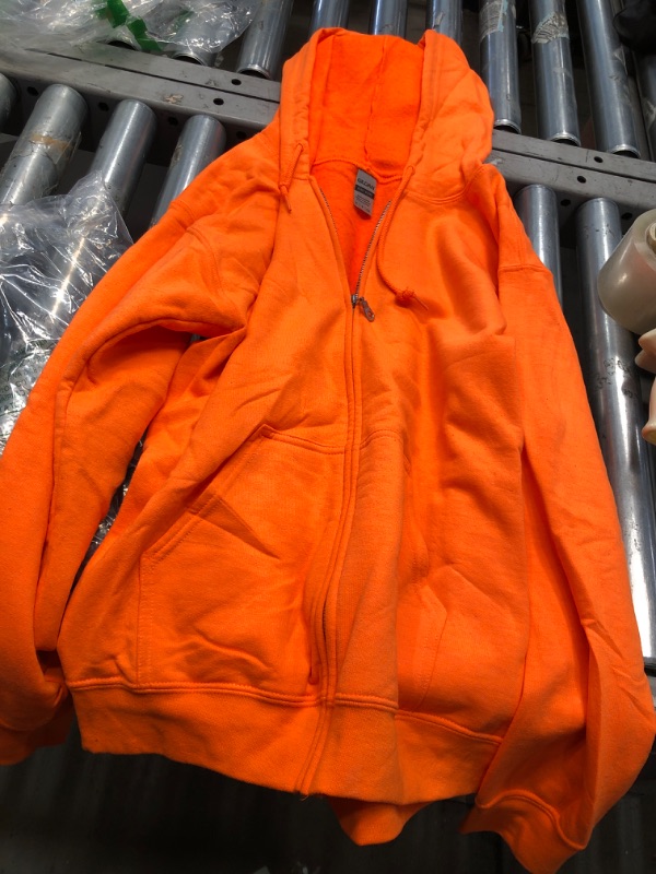 Photo 1 of **USED** Gildan 'Heavy Blend' Sweatshirt- Small 
