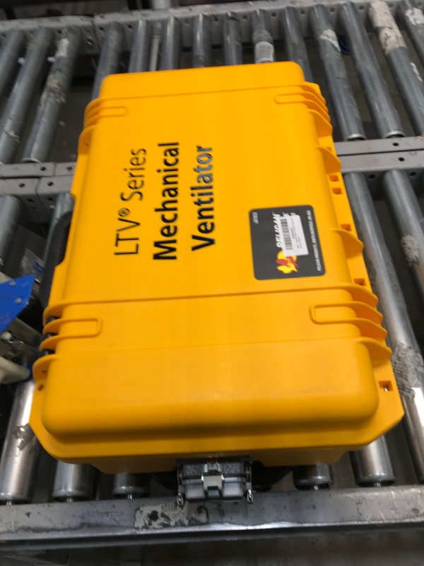 Photo 4 of Pelican Storm iM2500 Case No Foam (Yellow) Yellow No Foam