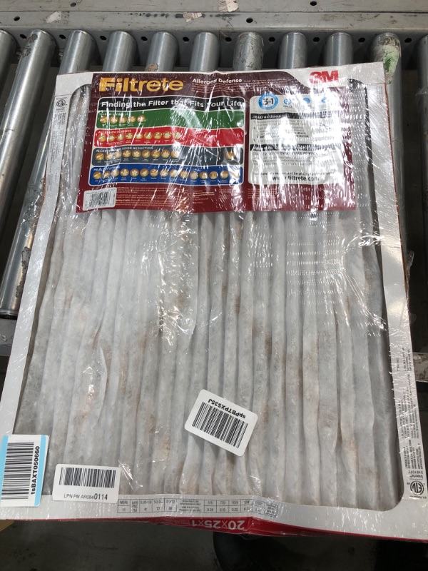 Photo 3 of **MINOR SHIPPING DAMAGE**3M Filtrete 1-Inch Micro Allergen Defense MPR 1000 Air Filters 20x25x1 2-PACK
