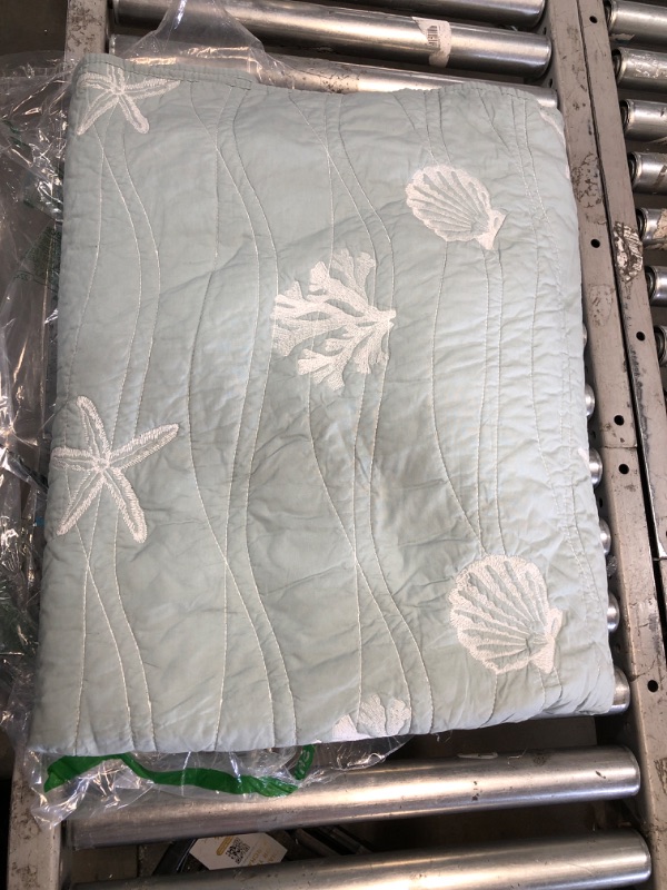 Photo 2 of **COMFERTER ONLY**Harbor House Seaside Reversible Cotton Quilt Set Coastal Clam, Starfish, Coral Embroidery, All Season, Pre-Washed Coverlet Bedding Layer, Decorative Pillow, King/Cal King(108"x90") Seafoam 4 Piece
