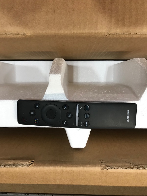 Photo 6 of **REMOTE DOESN'T WORK AND MISSING PARTS FOR STAND**
SAMSUNG 55-Inch Class QLED 4K UHD Q90T Series Quantum HDR Smart TV w/Ultra Viewing Angle, Adaptive Picture, Gaming Enhancer, Alexa Built-in (QN55Q90TDFXZA)
