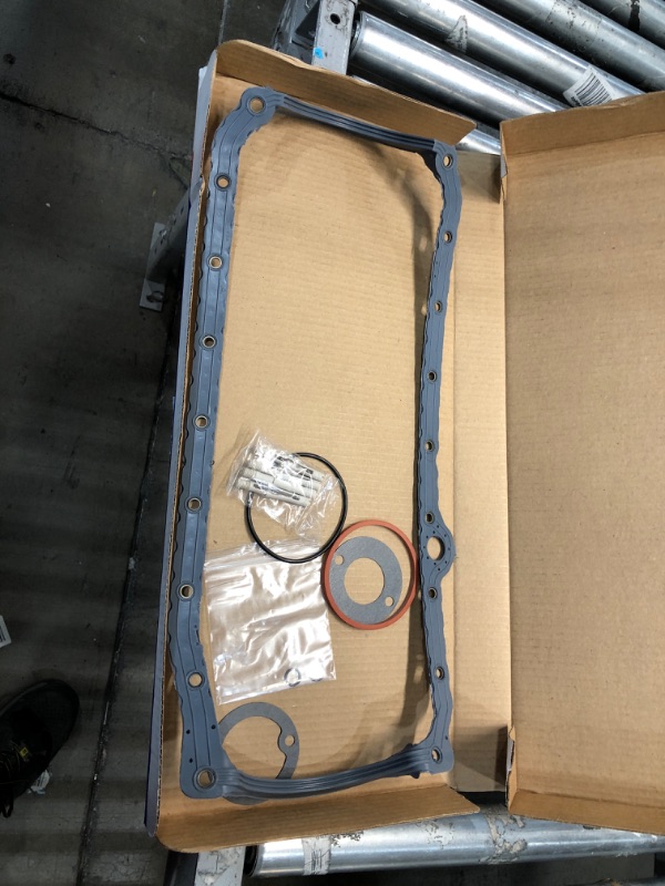 Photo 1 of **USED** MAHLE OS32496B Engine Oil Pan Gasket Set