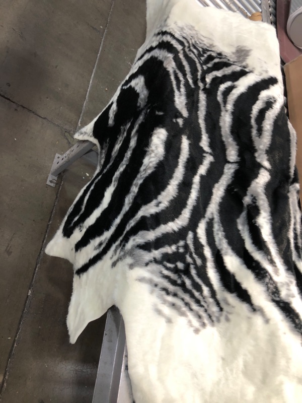 Photo 3 of **USED** Erin Gates by Momeni Acadia Zebra Black Faux Hide Area Rug 5'3" X 7'10" Black 5 ft (3 in) x 7 ft (10 in)