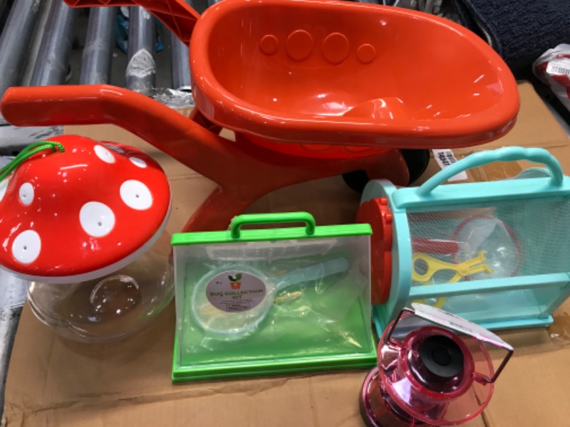 Photo 1 of 5 piece toy gardening set