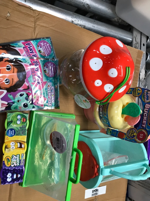 Photo 1 of 7 piece toy assortment