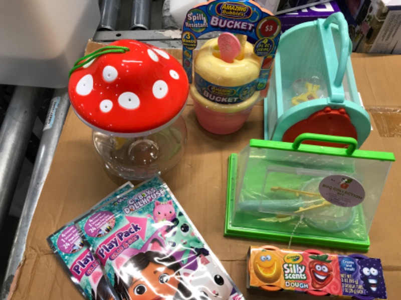 Photo 1 of 7 piece toy assortment