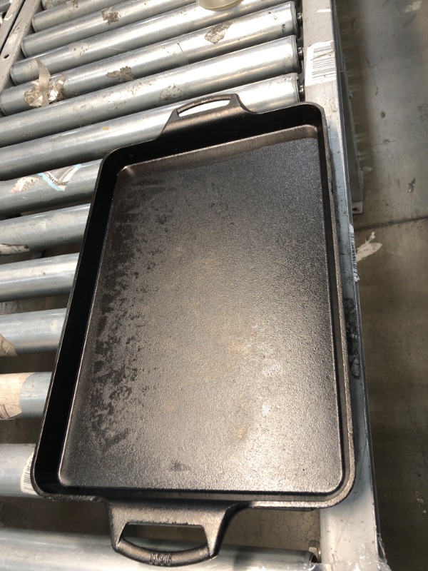 Photo 2 of 15.5"x10.5" Cast Iron Baking Pan
