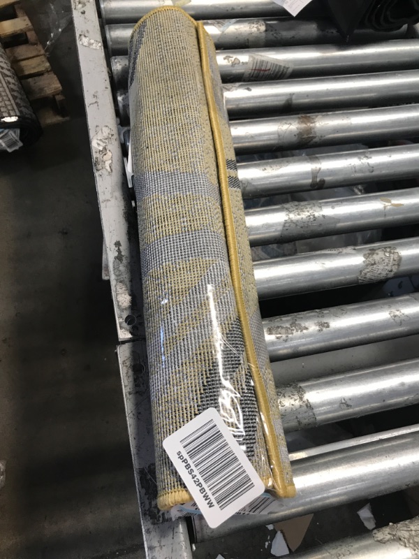 Photo 1 of Rugshop Modern Wavy Circles Design Area Rug 2' x 3' Yellow Rectangular Yellow 2' x 3'