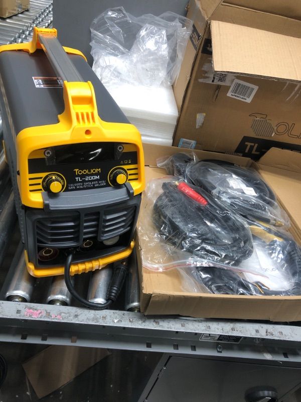 Photo 2 of TOOLIOM 200M MIG Welder 3 in 1 Flux MIG/Solid Wire/Lift TIG/Stick Welder 110 / 220V Dual Voltage Welding Machine 200A MIG Welder