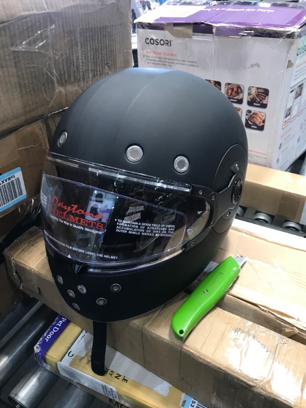 Photo 2 of Daytona Helmets Full Face Motorcycle Helmet Retro – DOT Approved
