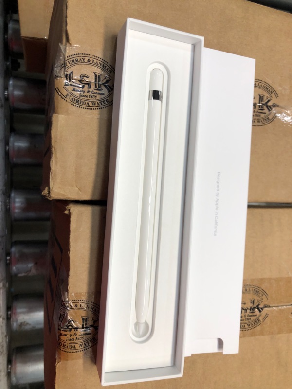 Photo 2 of Apple Pencil