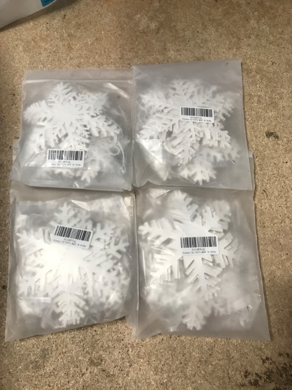 Photo 2 of (*PACK OF4*) Konsait Snowflake Hanging Garland Christmas Decoration (24 Snowflakes 18FT), White Paper 3D Snowflakes String Ornaments Garland for Xmas Home Holiday New Years EVE Party Decoration Supplies