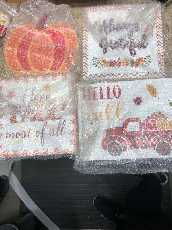 Photo 1 of 4 piece fall wall art