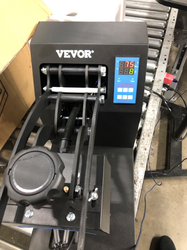 Photo 3 of VEVOR Heat Press 6x3.75Inch Curved Element Hat Press Clamshell Design Heat Press for Hats Rigid Steel Frame No Stick Digital LCD Timer and Temperature Control (6x3.75Inch Clamshell Design)