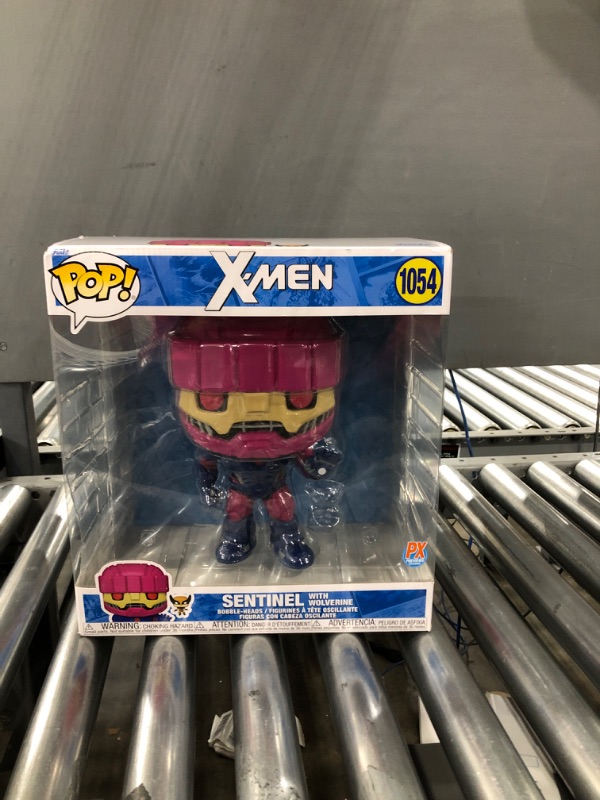 Photo 3 of *** MISSING WOLVERINE FIGURE ***
Funko Pop! Jumbo: X-Men Sentinel with Wolverine Previews Exclusive Vinyl Figure
