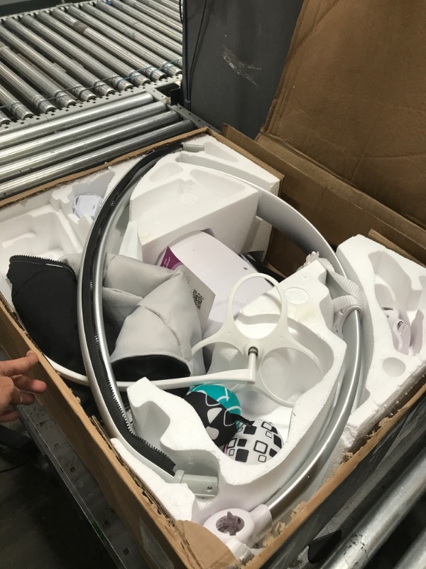 Photo 1 of 4moms mamaRoo Multi-Motion Baby Swing Smart Connectivity - Gray