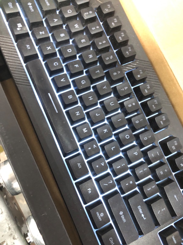 Photo 3 of Razer Huntsman V2 Optical Gaming Keyboard: Fastest Clicky Optical Switches w/Quick Keystrokes & 8000Hz Polling Rate - Doubleshot PBT Keycaps - Dedicated Media Keys & Dial - Ergonomic Wrist Rest Classic Black Keyboard Huntsman V2 Clicky Optical Switches