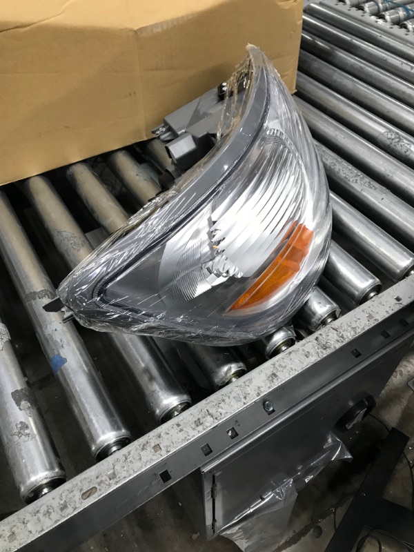 Photo 3 of Dorman 888-5759 Passenger Side Headlight Assembly Compatible with Select Hino Models