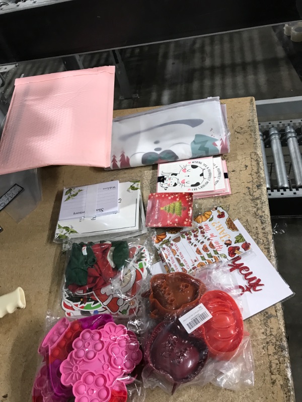Photo 1 of 14 ITEM BUNDLE HOLIDAY MISC