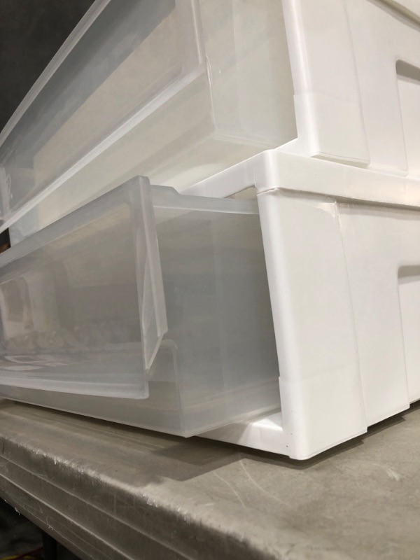 Photo 1 of * used with minor damage * see all images *
IRIS USA 27.5 Quart Plastic Under Bed Storage Containers with Sliding Organizer Drawers, 